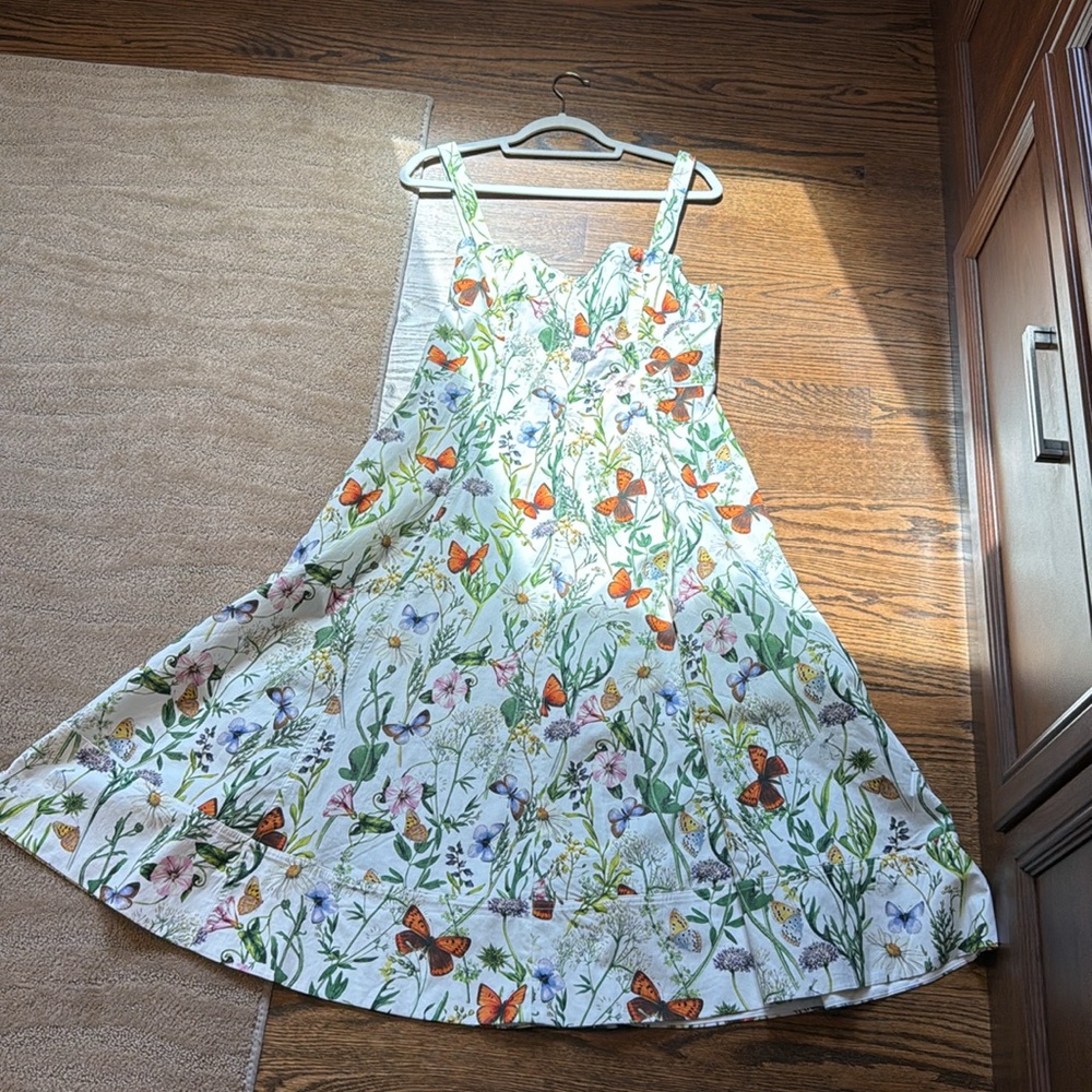 Avec Les Filles Botanical Fit & Flare Midi Dress in Butterfly Floral - Picture 16 of 17
